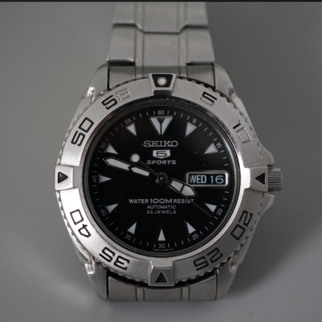 Rare Seiko 5 Sports Automatic 23 Jewels Black Stainless Steel Watch